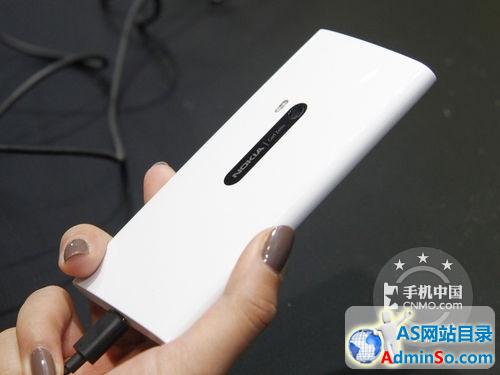 极速反应 诺基亚Lumia 920深圳售2180 