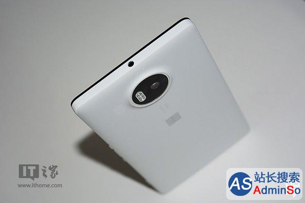 改进亮度自动显示 微软向Lumia950/XL推送固件更新