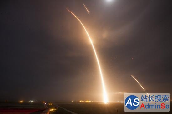 SpaceX火箭明日凌晨再次发射：这次尝试海上回收