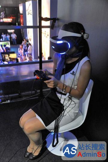 美女玩VR容易引人犯罪！日本网友力证