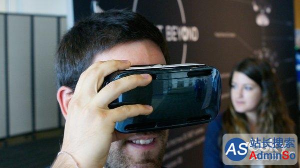 三星高管称正研发独立于手机的全功能VR头盔