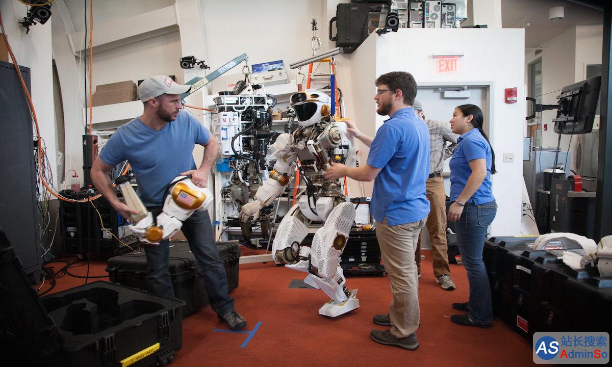 飞到太空做任务的除了宇航员，还有麻省理工造的这款人形机器人