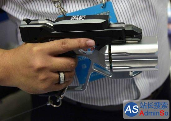 国产3D打印智能手枪发布，支持指纹识别