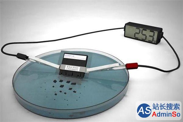 美国科学家发明瞬态电池：遇水30分钟自动降解