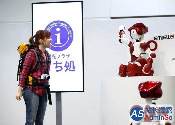 日本羽田机场推出向导机器人：专治路痴