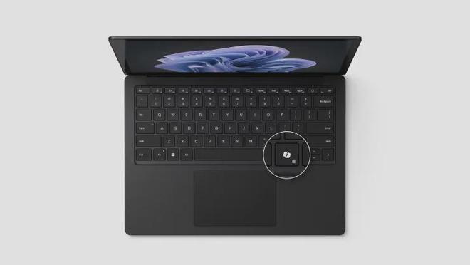 微软推出配备人工智能 Copilot 按钮的 Surface 笔记本电脑，开启人工智能计算的新时代